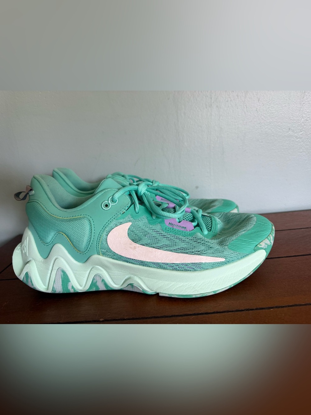 Nike Giannis Immortality 2 Light Menta Green Mens Basketball Sneakers Size 11